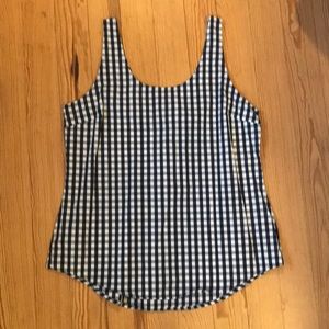 Vineyard Vines gingham top
